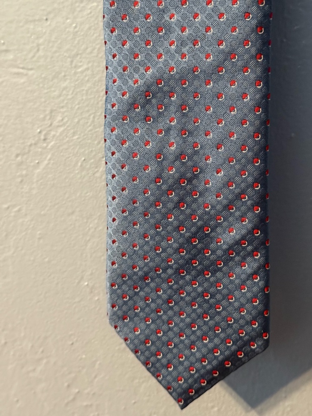 💕 Thomas Pink Silk Tie with Red Dot Pattern 💕 SALE 3 for $30 BUNDLE SALE!